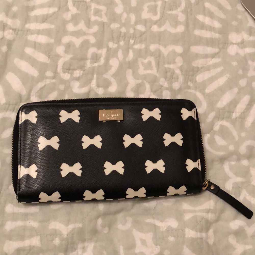 Bowtie Kate Spade Wallet